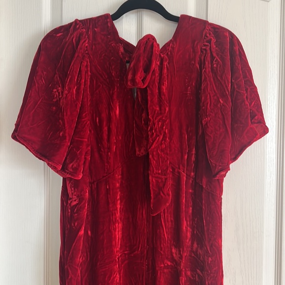 NWT ModCloth Captivating Charisma Velvet Maxi Dress Red Large - Picture 8 of 14